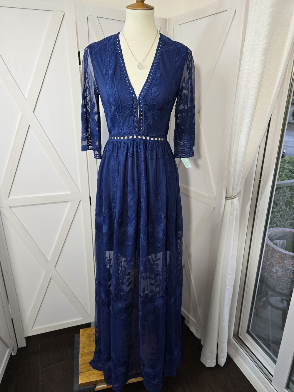 Southern Fried Chics Blue Floral Lace Boho V-Neckline Maxi Dress (NWT)